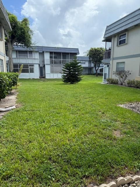 447 Brittany J 447 Delray Beach FL 33446