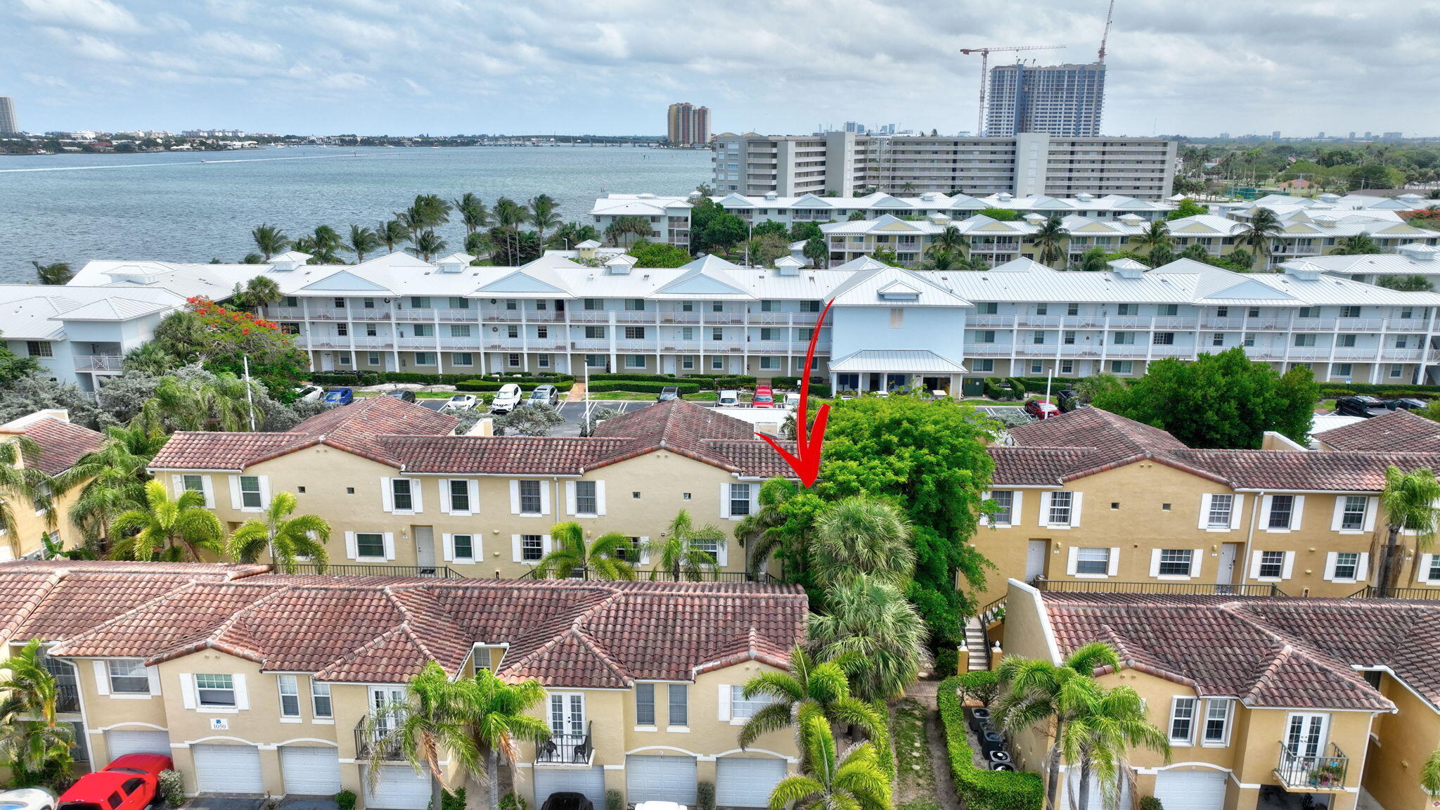 BAY REACH CONDO - Residential