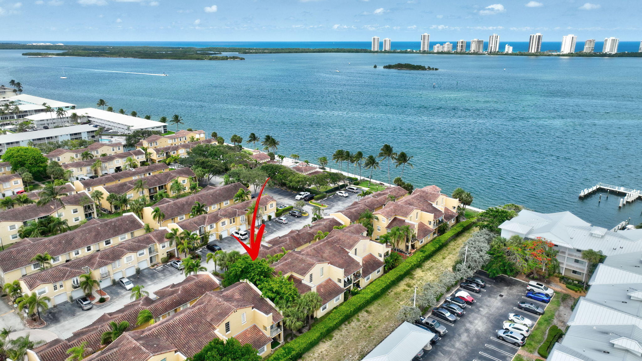 BAY REACH CONDO - Residential