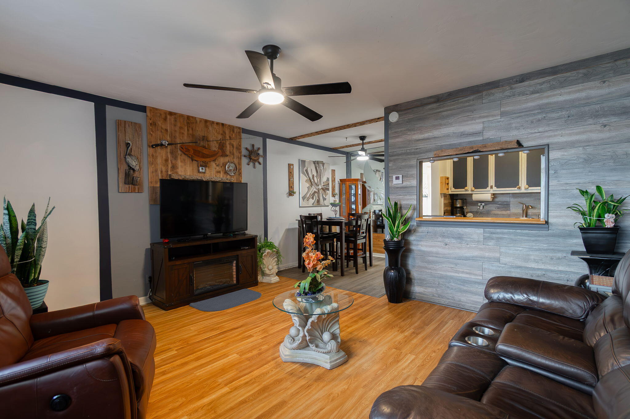 MURRY HILLS APT BLDG CONDO - Residential