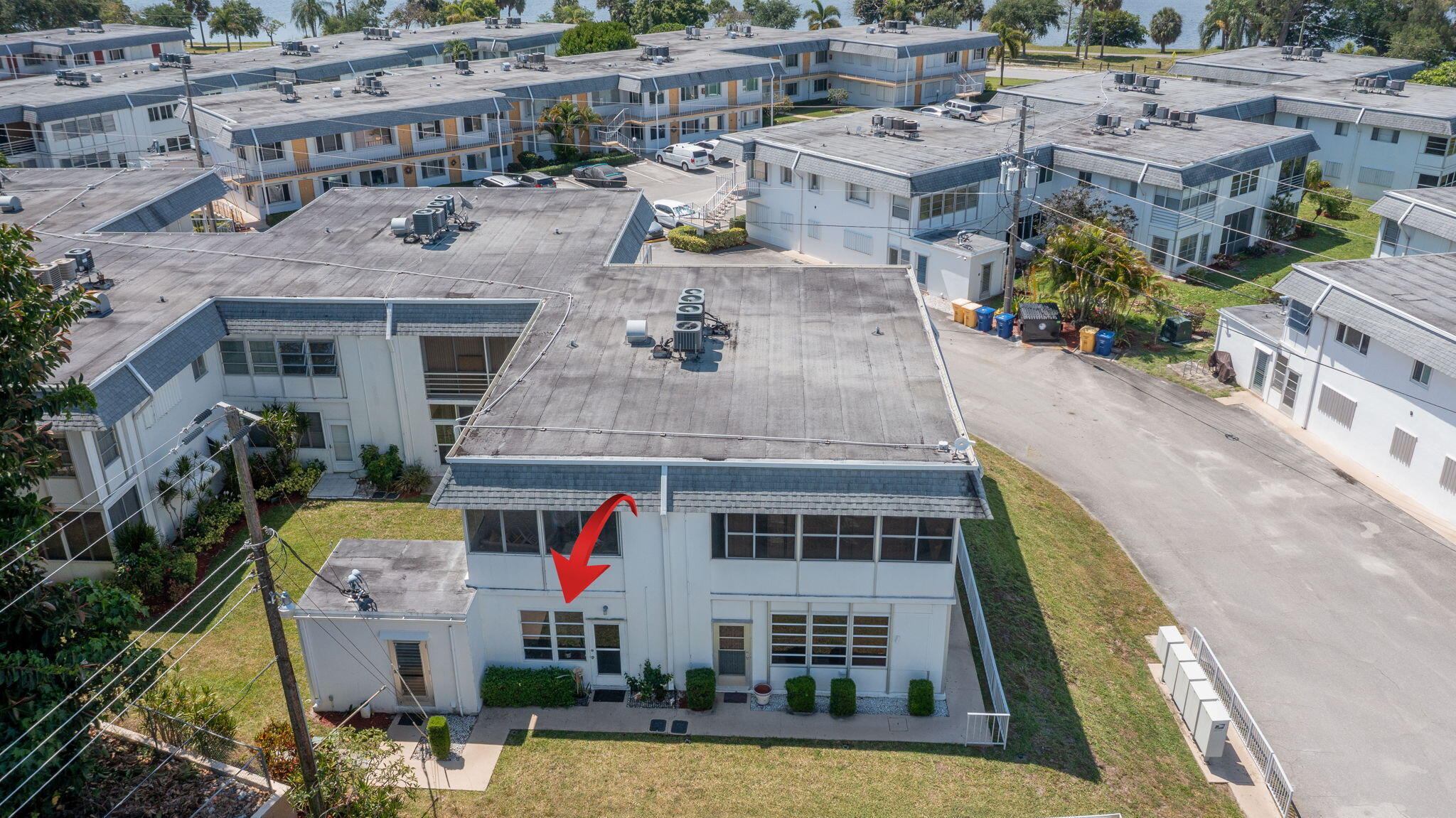 MURRY HILLS APT BLDG CONDO - Residential