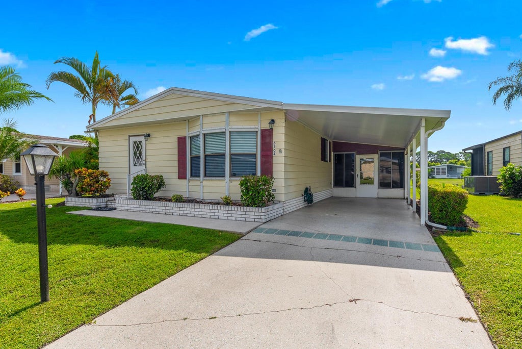 Photo of 8204 Cinnamon Lane, Port St Lucie, FL 34952 (MLS # R10910922)