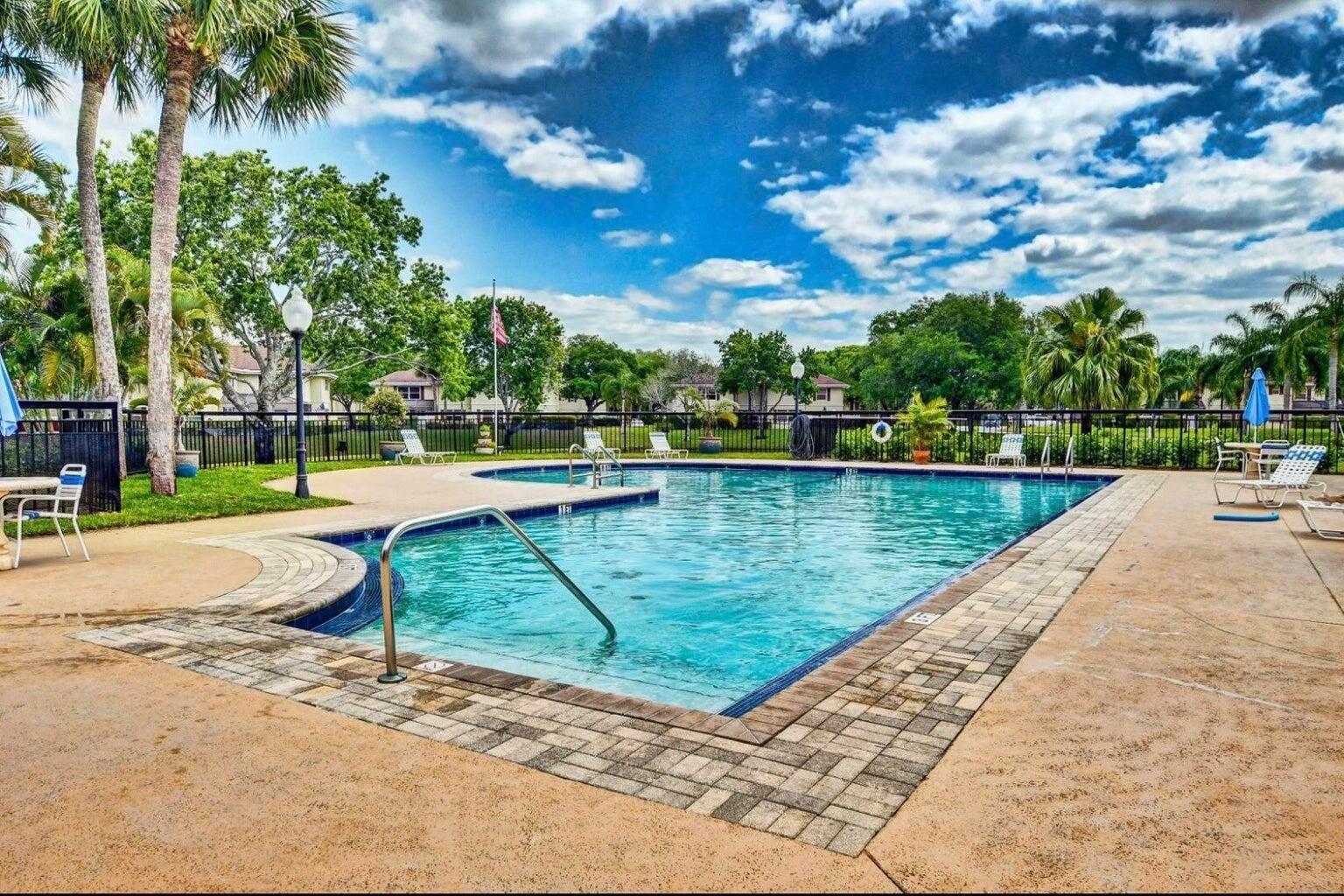 STAMFORD AT ROYAL PALM BEACH - Residential