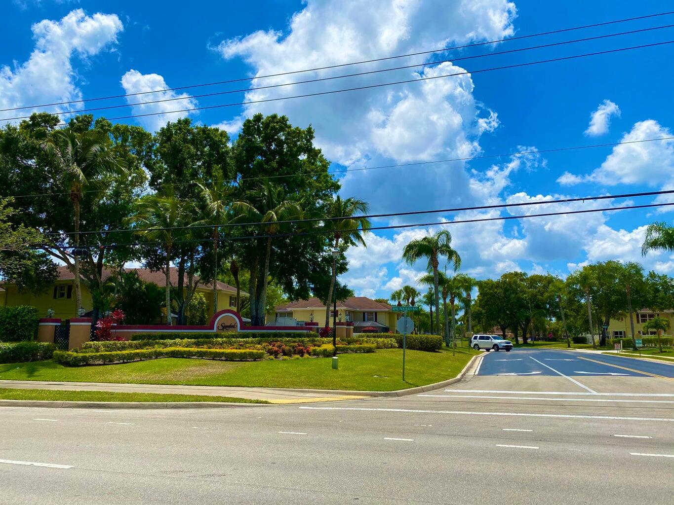 STAMFORD AT ROYAL PALM BEACH - Residential