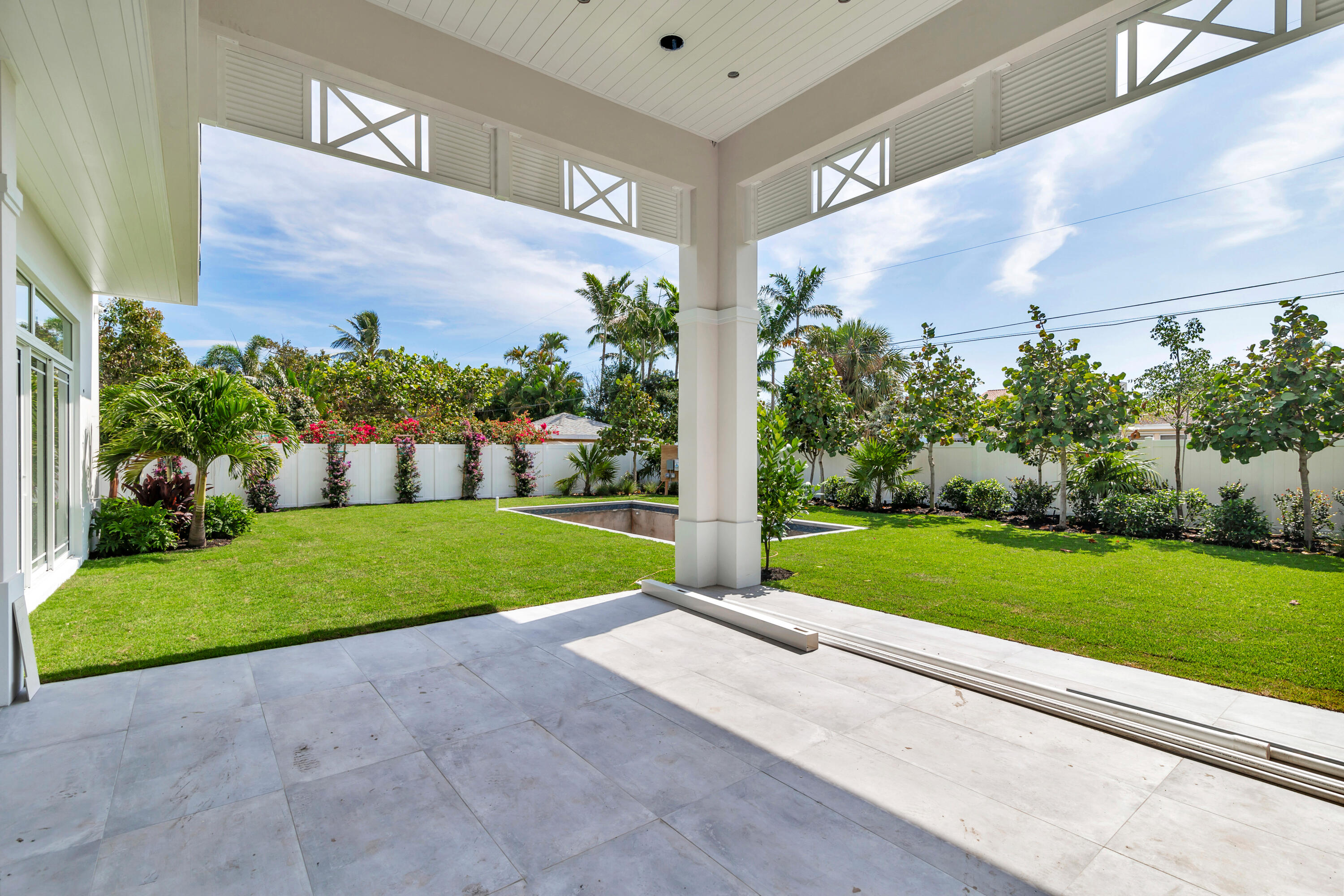 ELLAMAR - Residential