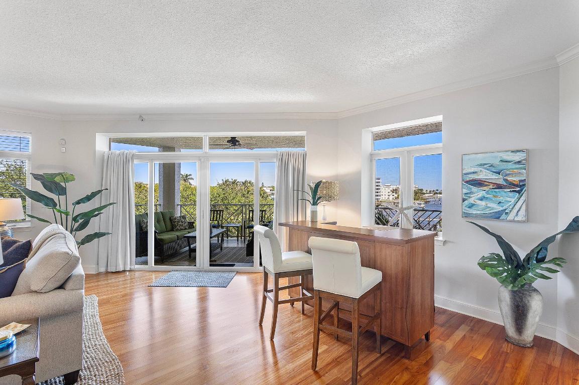 OLDE VILLAGE POINTE - Residential