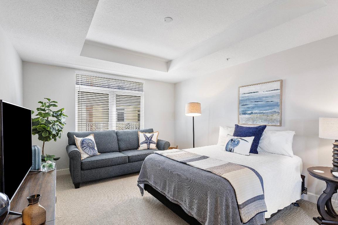 OLDE VILLAGE POINTE - Residential