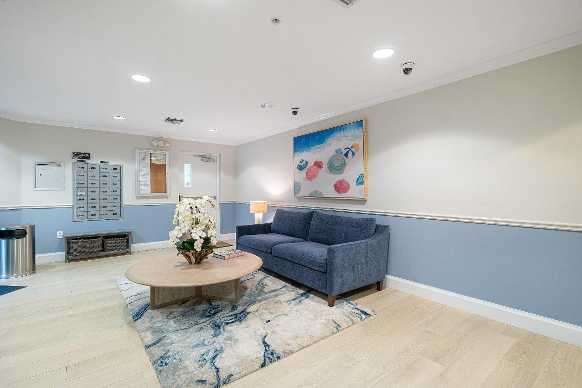 OLDE VILLAGE POINTE - Residential