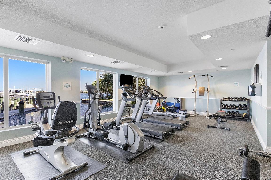 OLDE VILLAGE POINTE - Residential