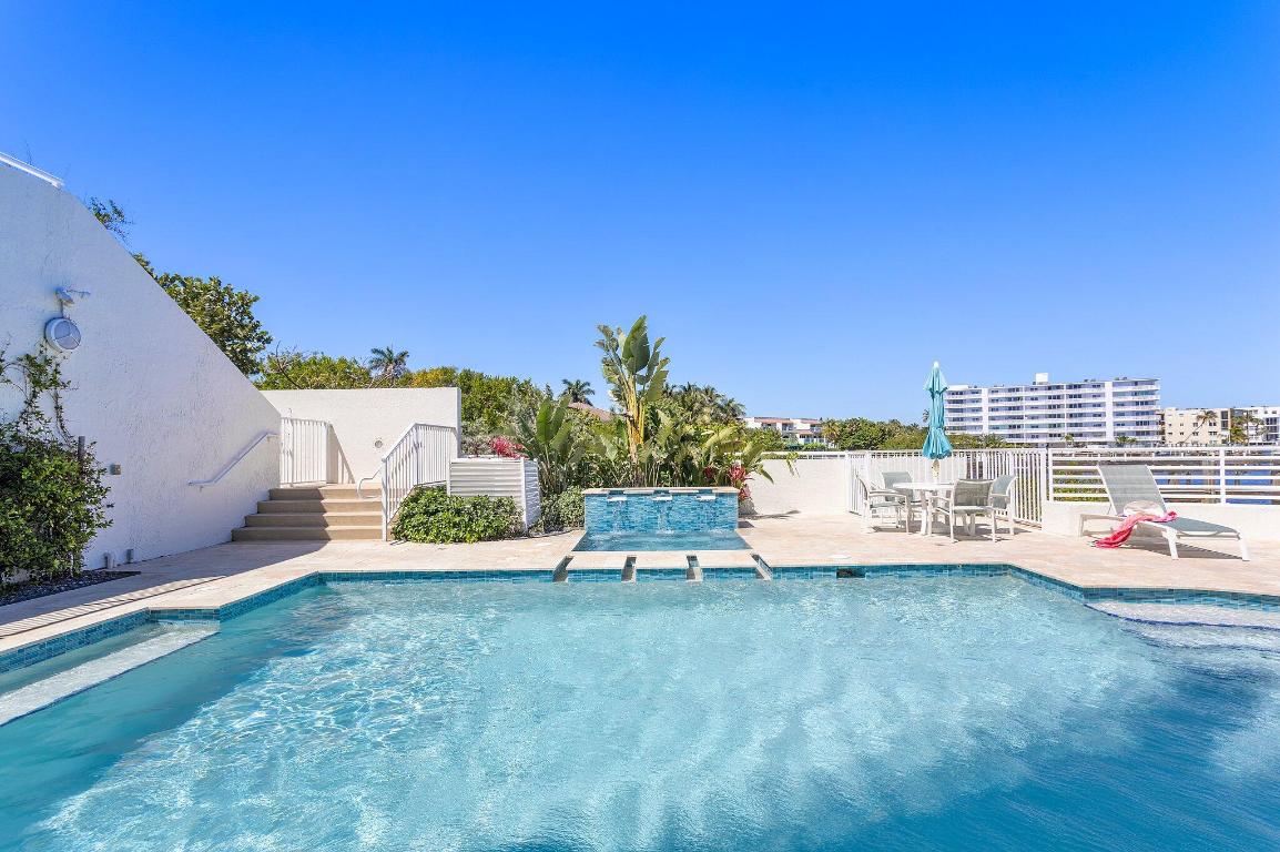 OLDE VILLAGE POINTE - Residential