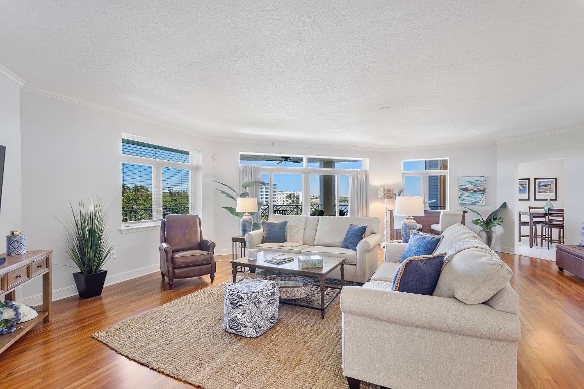 OLDE VILLAGE POINTE - Residential