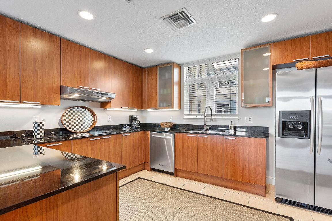 OLDE VILLAGE POINTE - Residential