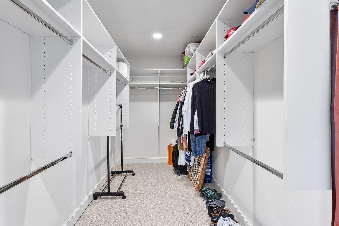 OLDE VILLAGE POINTE - Residential