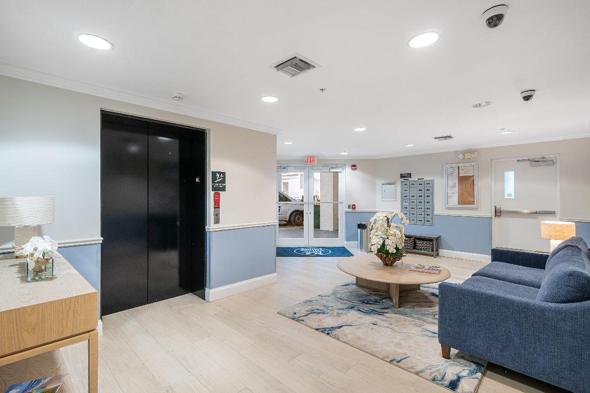 OLDE VILLAGE POINTE - Residential