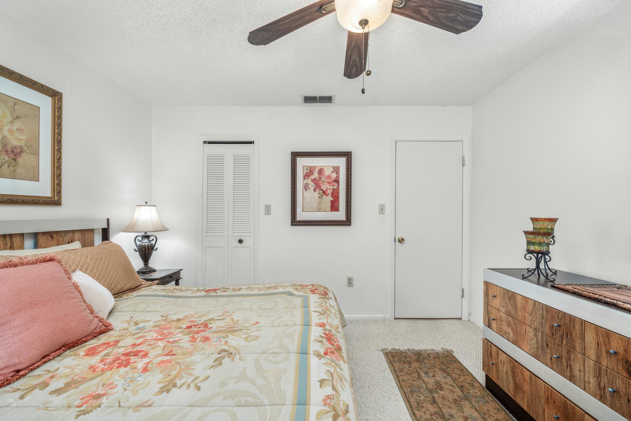 FAIRWAY VILLAS CONDO SNL - Residential Lease