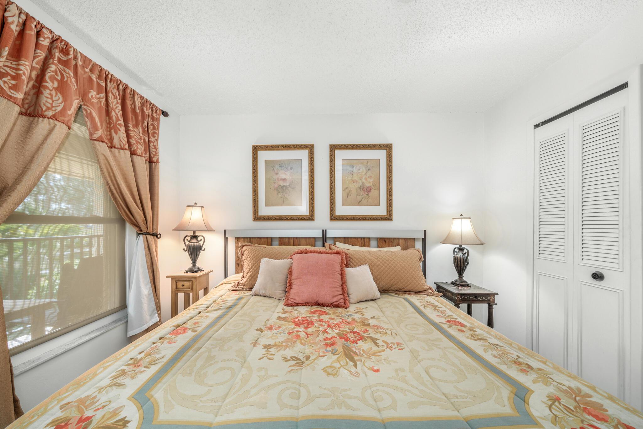 FAIRWAY VILLAS CONDO SNL - Residential Lease