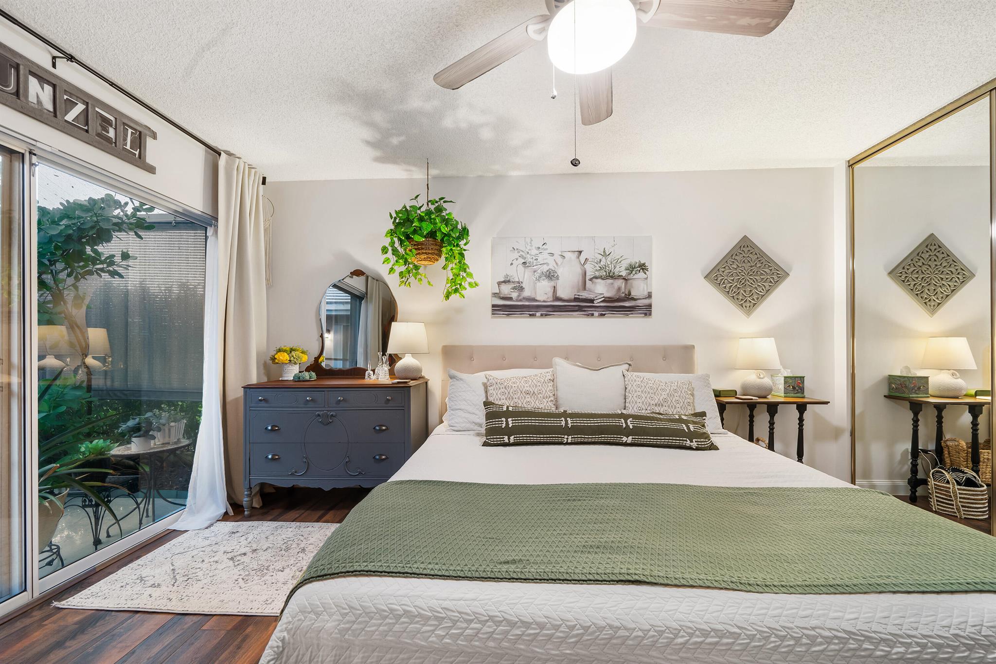 LAKE CATHERINE - Residential