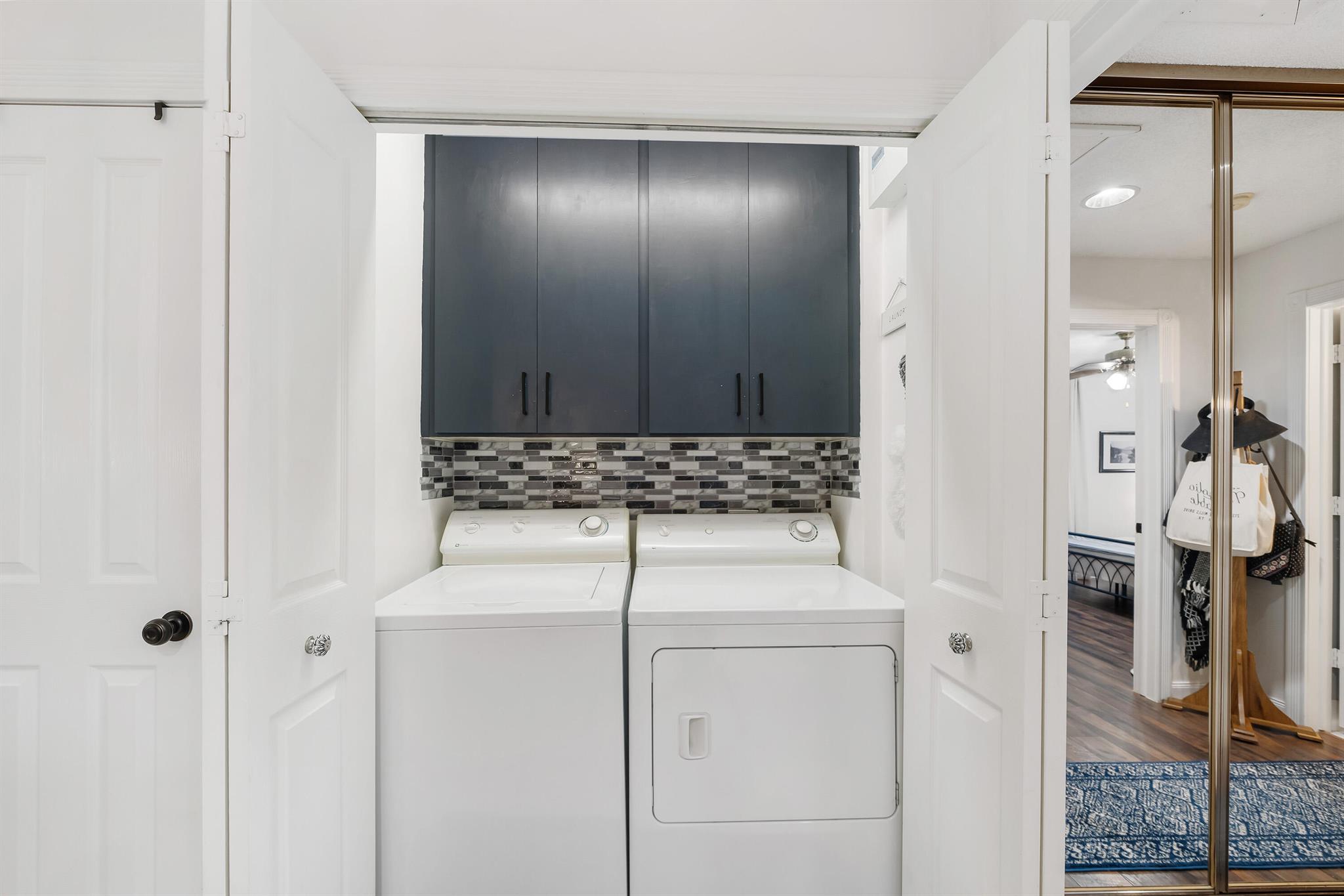 LAKE CATHERINE - Residential