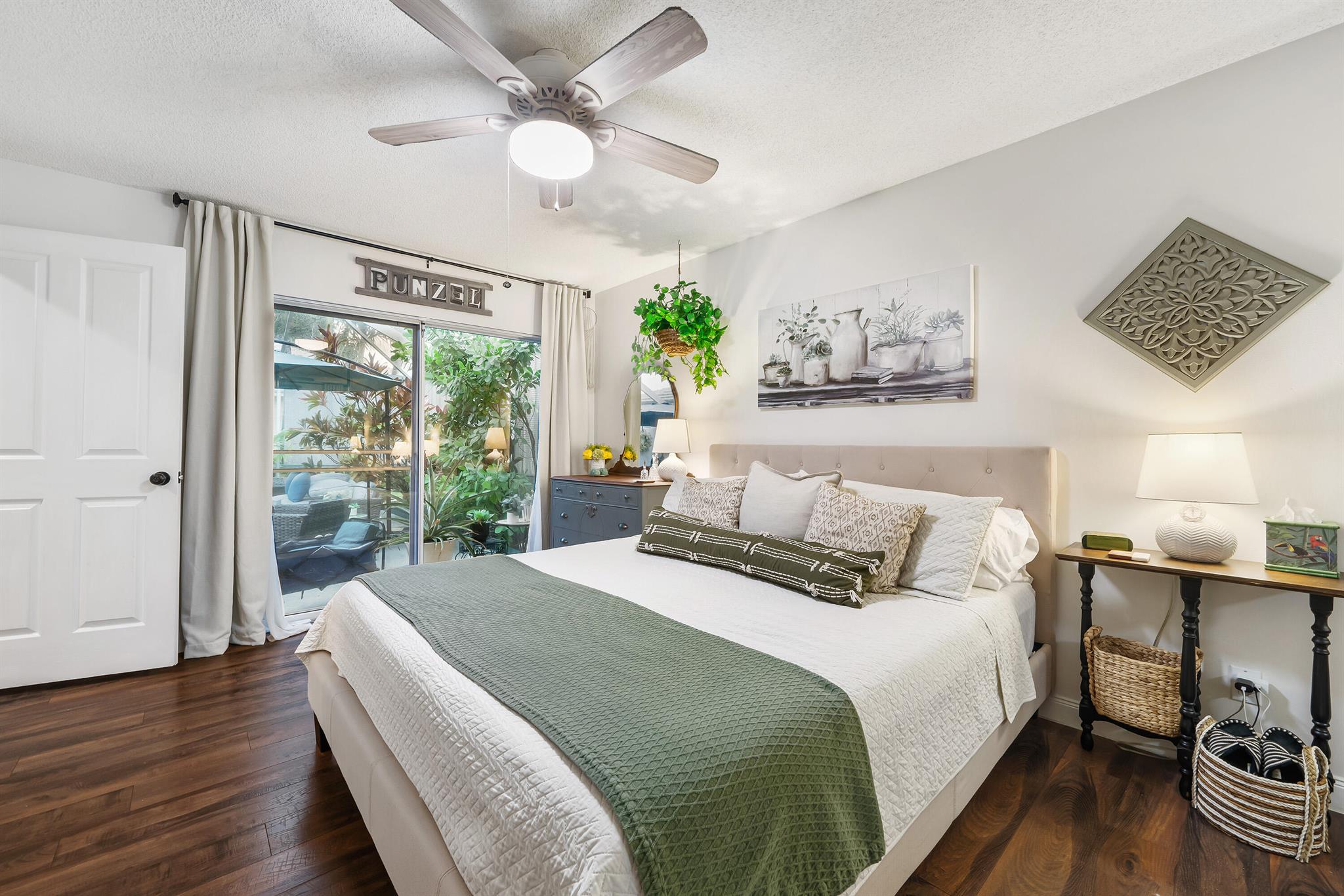 LAKE CATHERINE - Residential