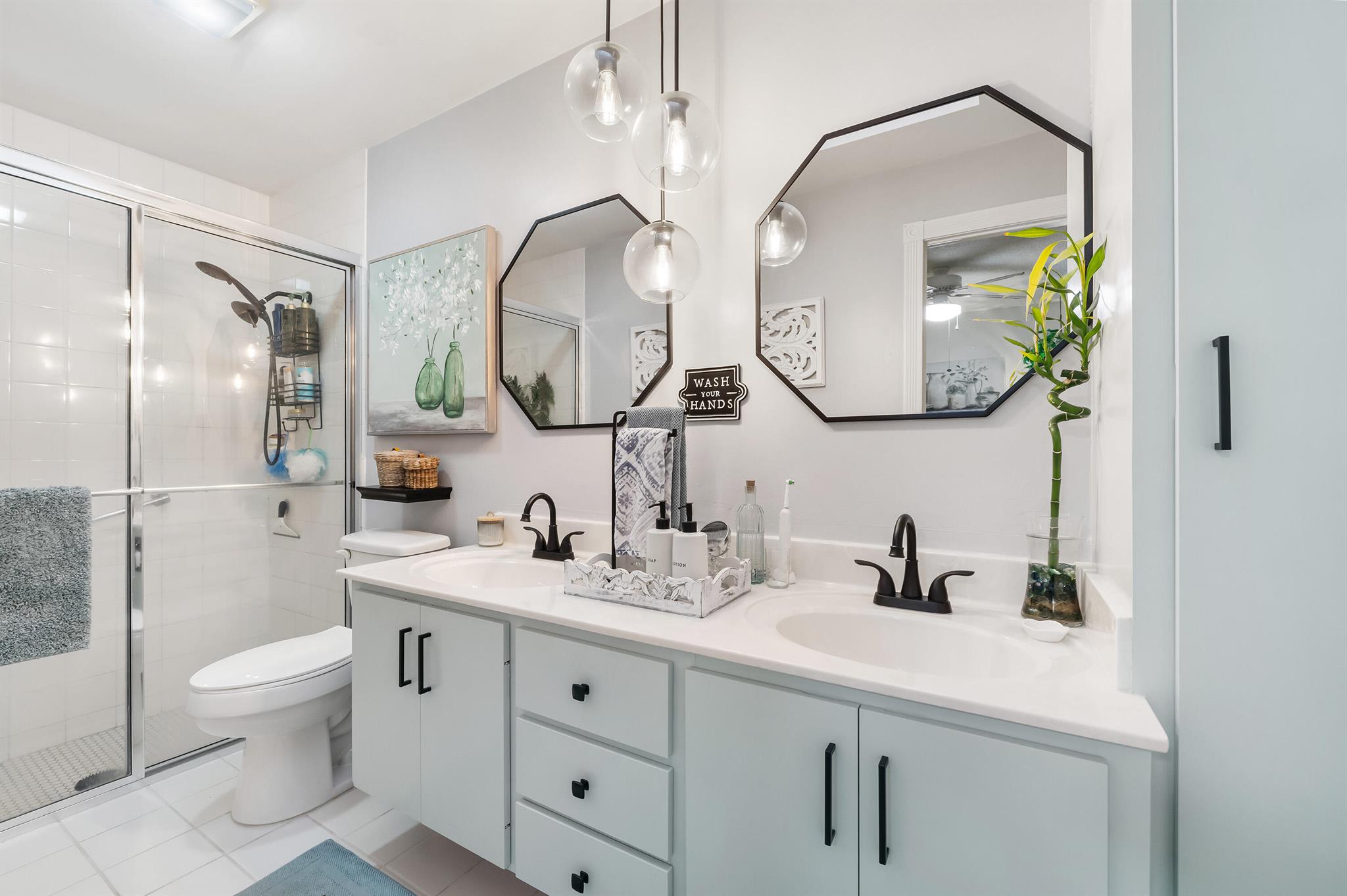 LAKE CATHERINE - Residential