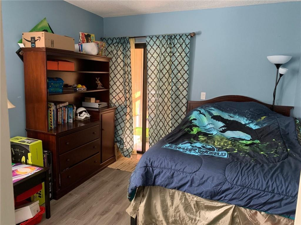 Courtyard of Coral Gate - Residential