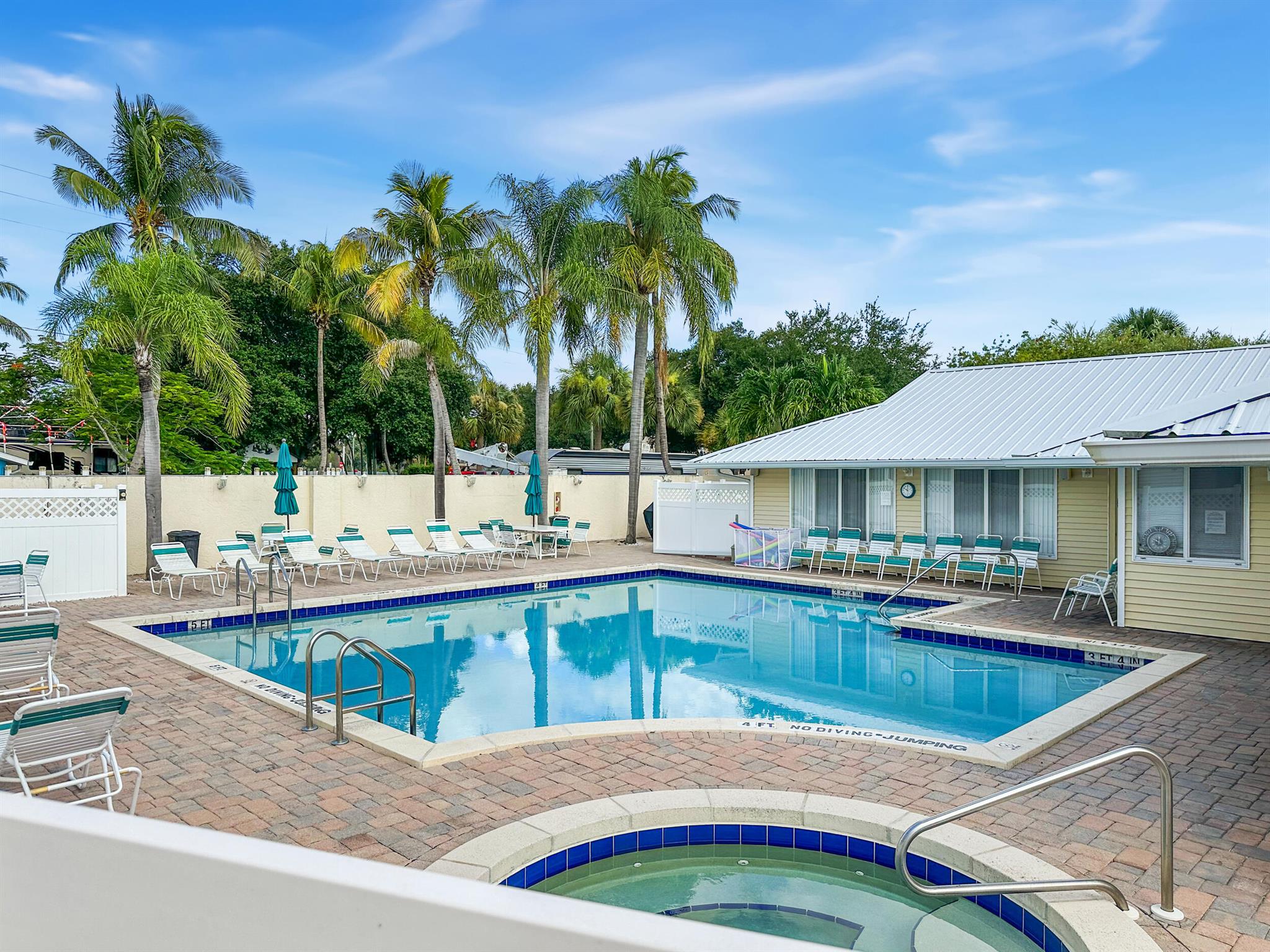 144 SE Village Drive 144