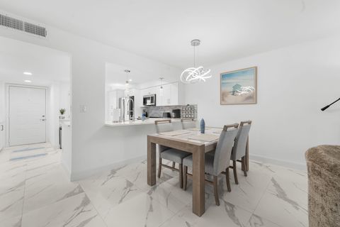 Tiny photo for 6936 Huntington Lane #302, Delray Beach, FL 33446 (MLS # B26023628)