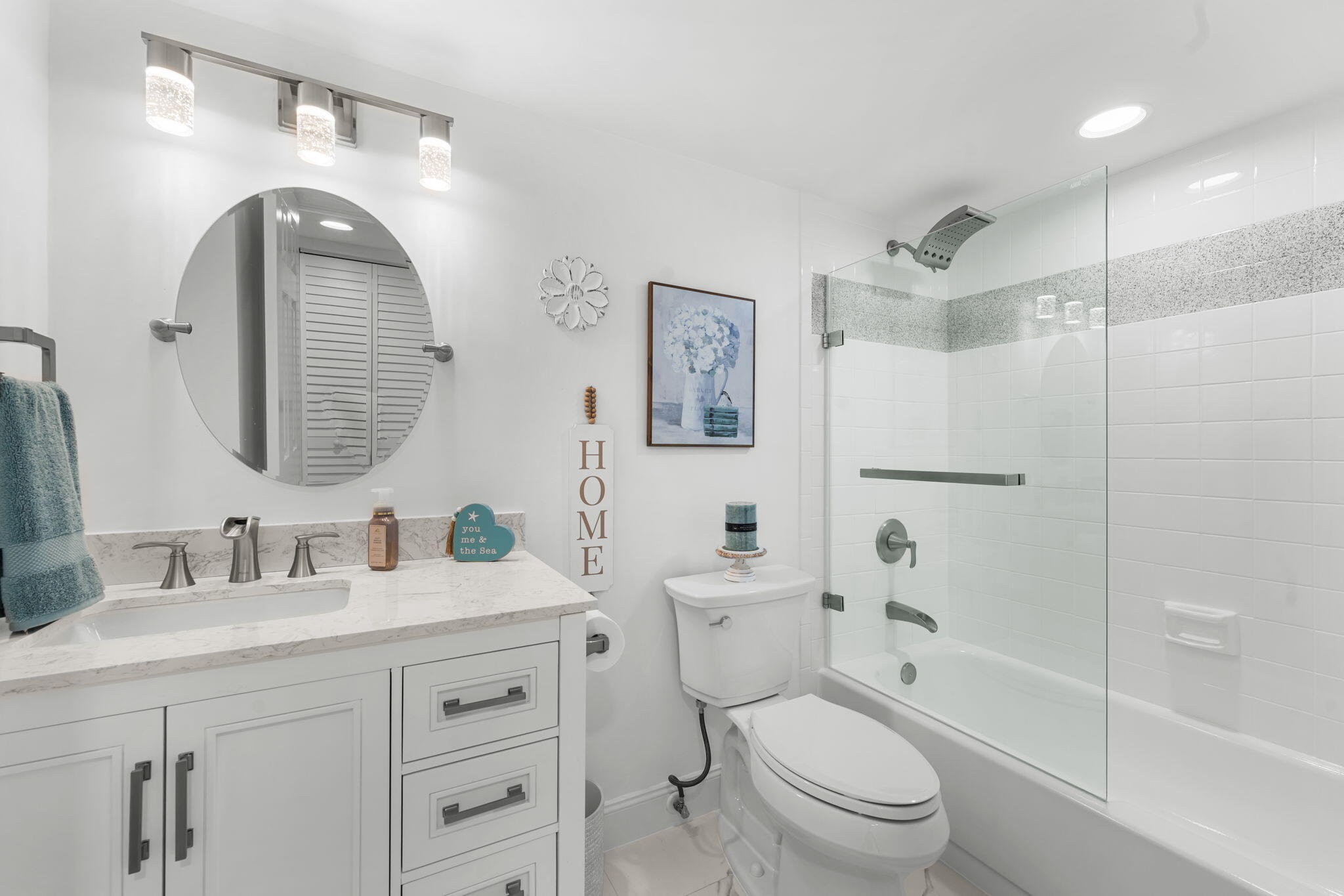 HUNTINGTON LAKES SEC TWO CONDOS - Residential