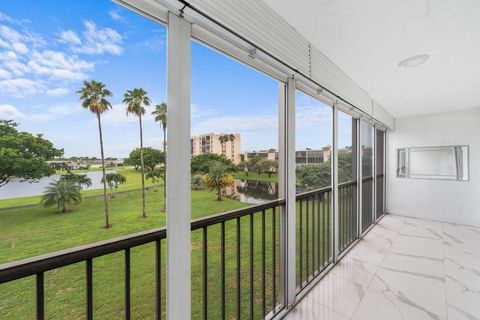 Tiny photo for 6936 Huntington Lane #302, Delray Beach, FL 33446 (MLS # B26023628)