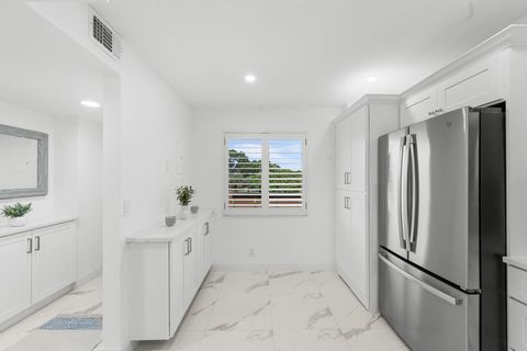 Tiny photo for 6936 Huntington Lane #302, Delray Beach, FL 33446 (MLS # B26023628)