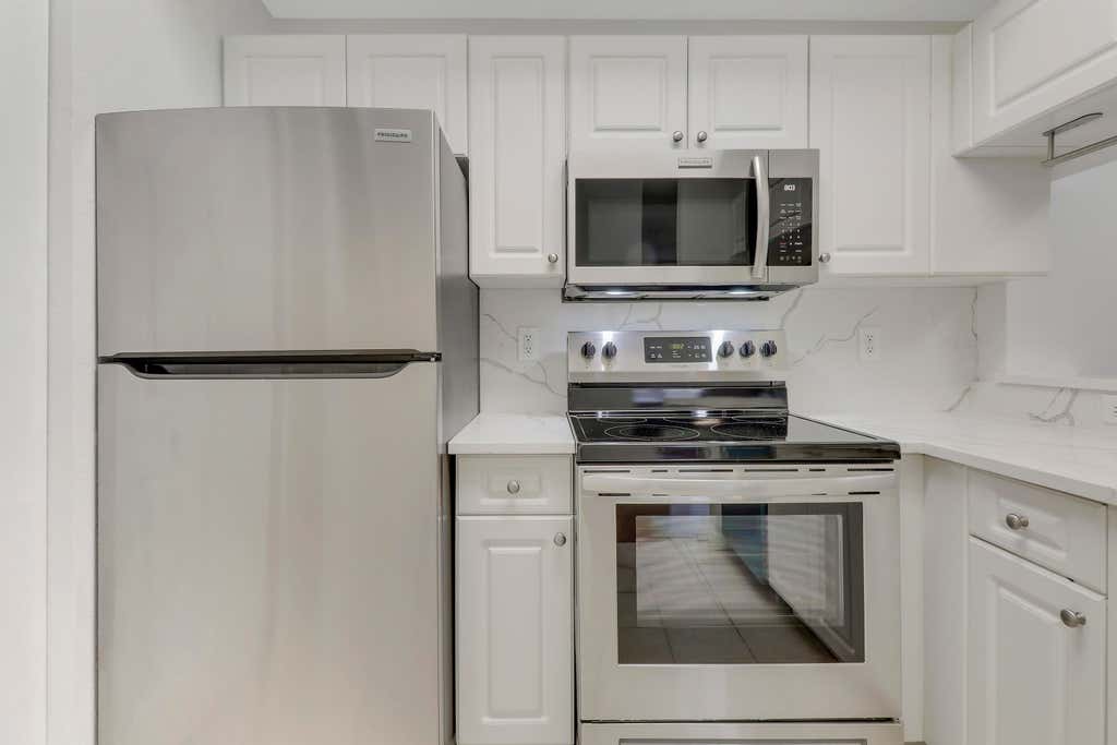 Photo of 2809 Amalei Drive #202, Palm Beach Gardens, FL 33410 (MLS # R10987765)