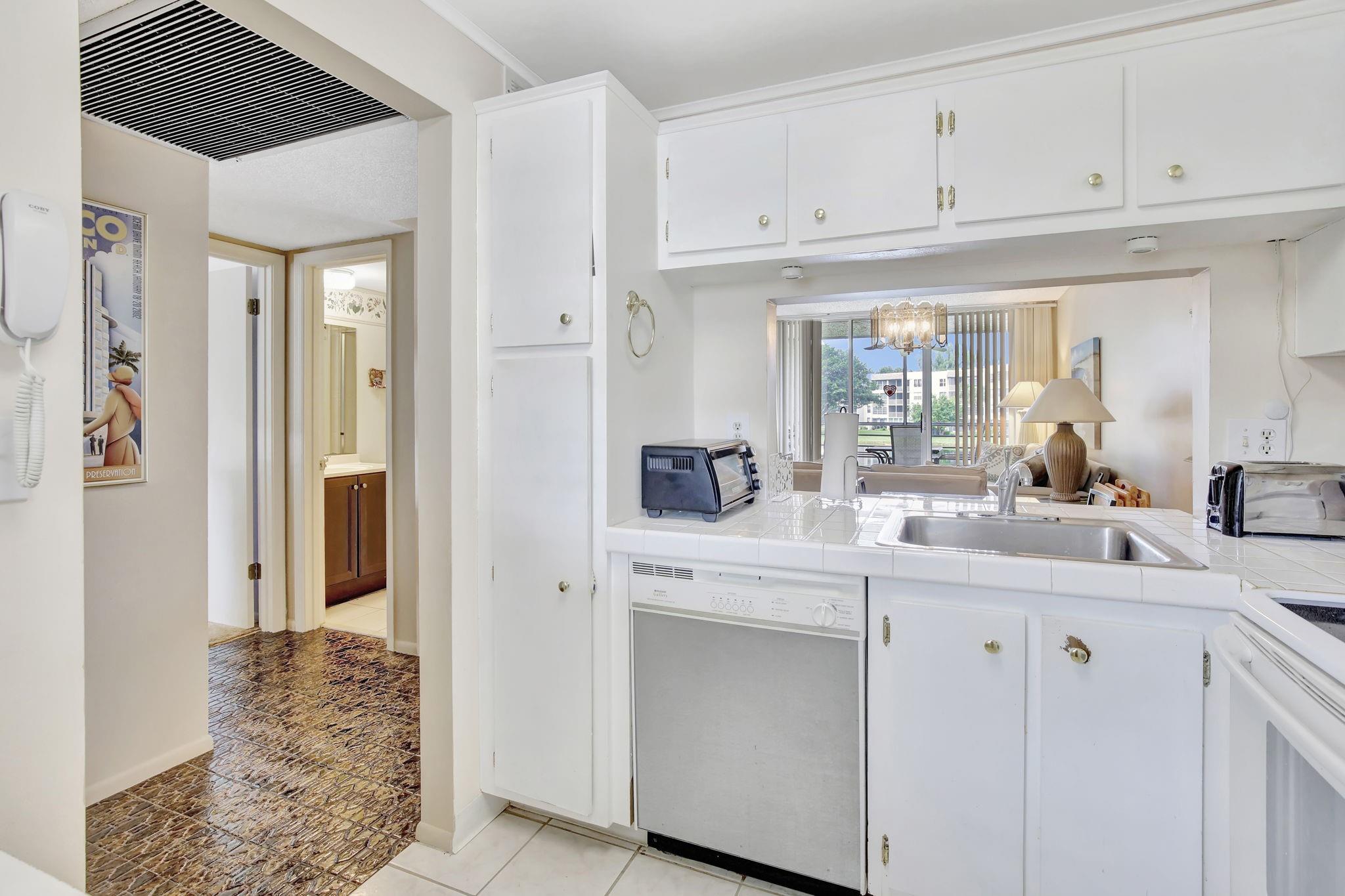 Poinciana #14 Pine Island - Residential Lease