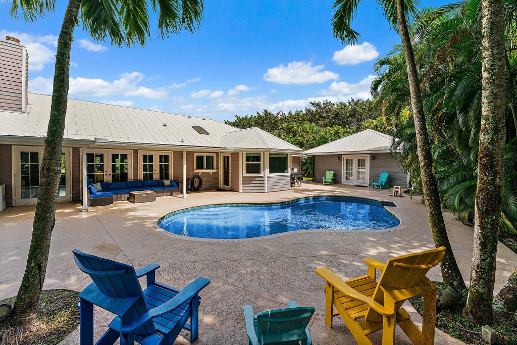 Photo of 2505 SE Ranch Acres Circle, Jupiter, FL 33478 (MLS # R11055167)