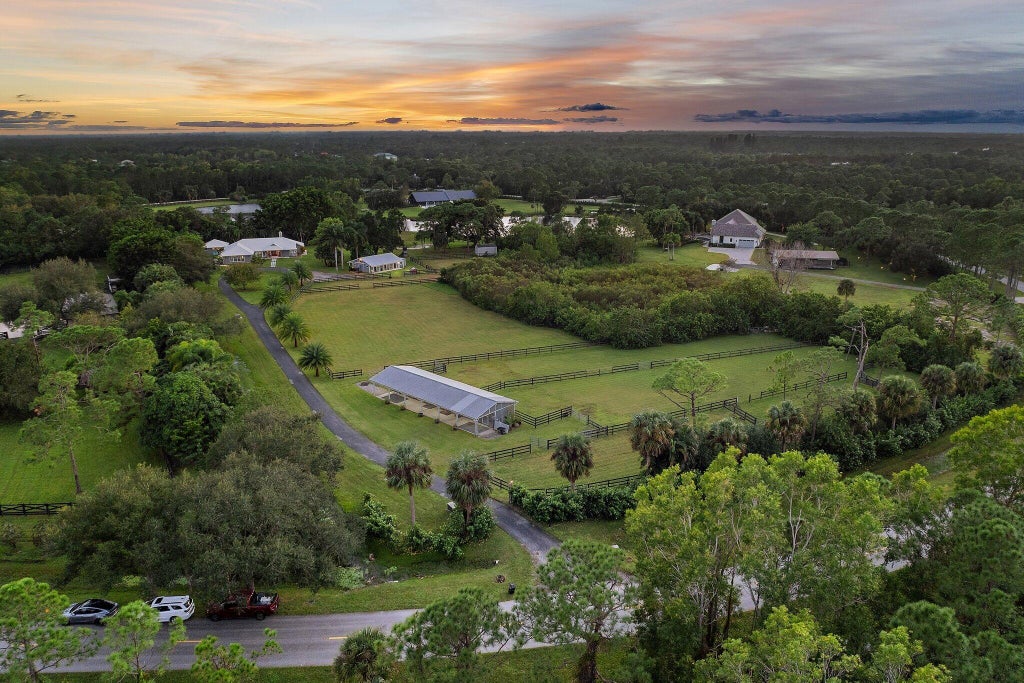 Photo of 2505 SE Ranch Acres Circle, Jupiter, FL 33478 (MLS # R11055167)