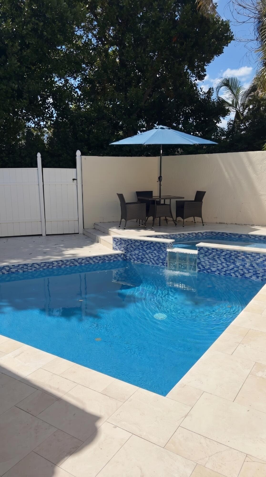 PALM AIRE OAKS COURSE ESTATES - Residential