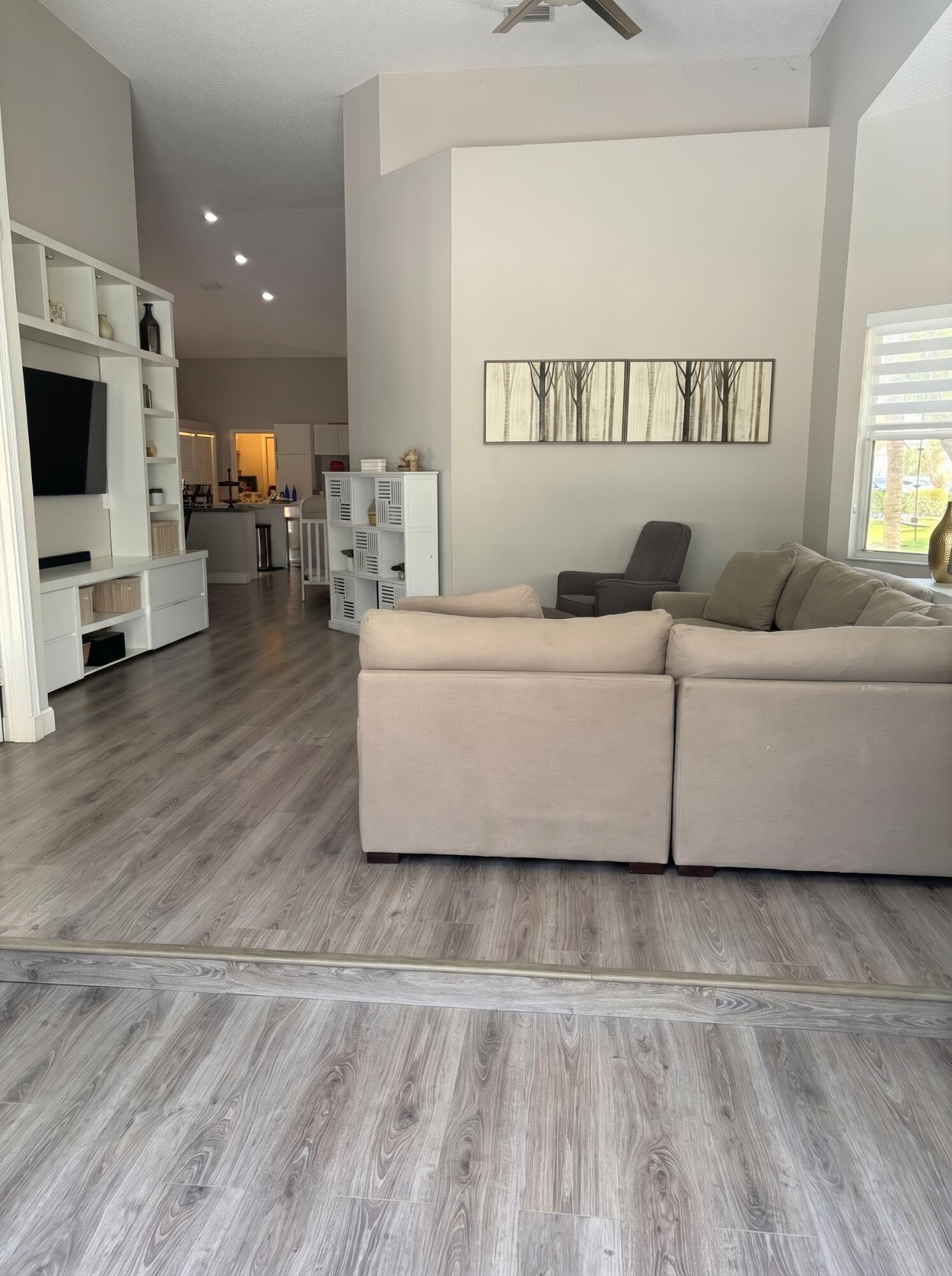 PALM AIRE OAKS COURSE ESTATES - Residential