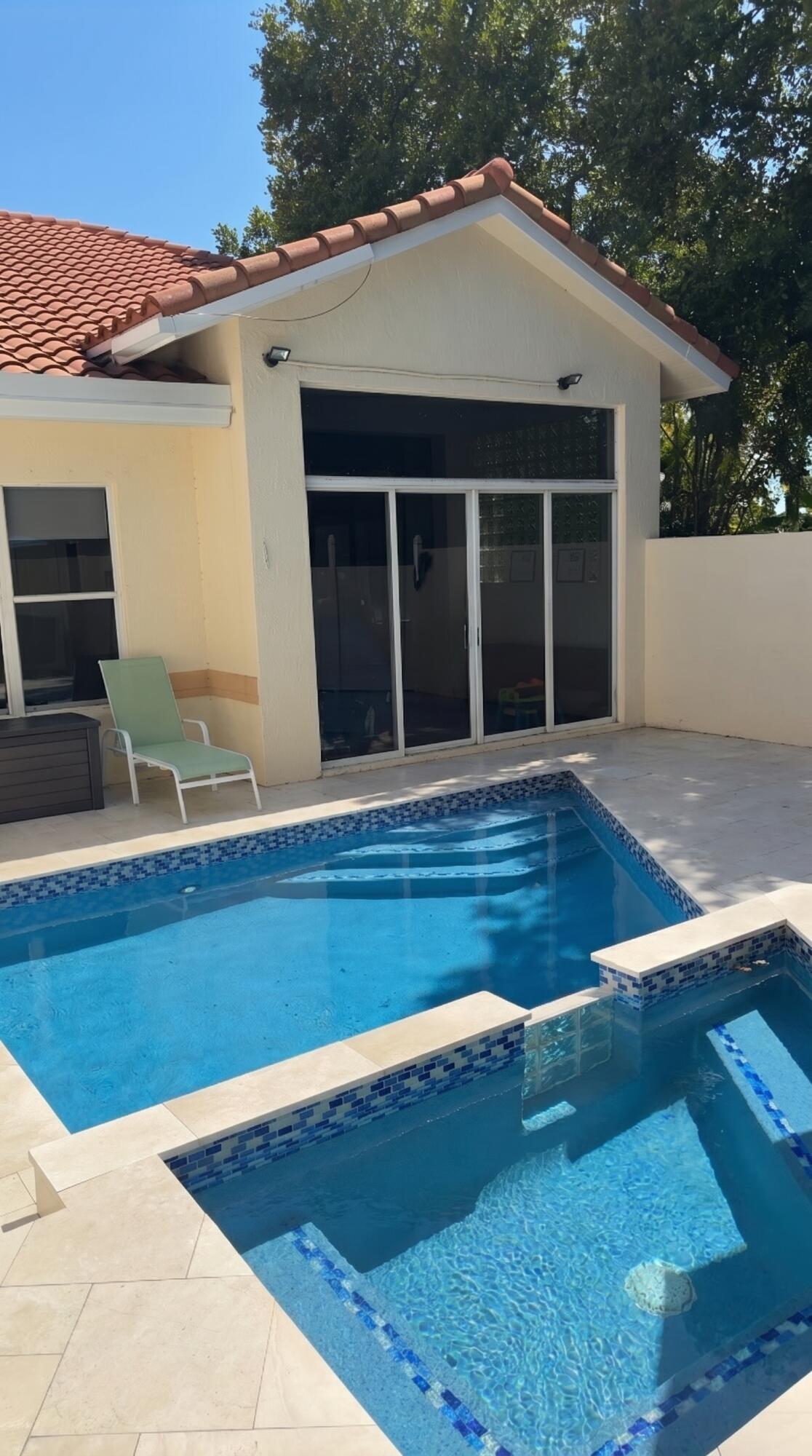 PALM AIRE OAKS COURSE ESTATES - Residential