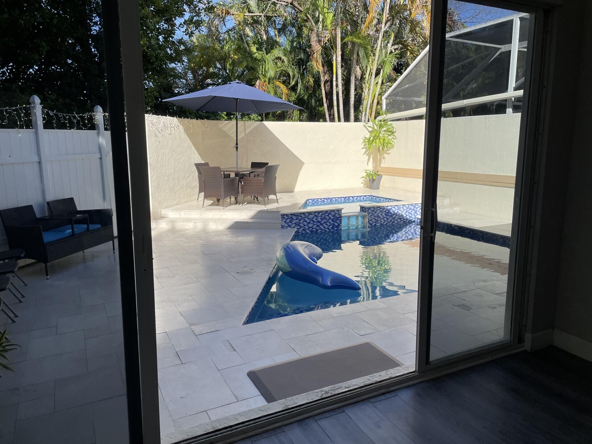 PALM AIRE OAKS COURSE ESTATES - Residential