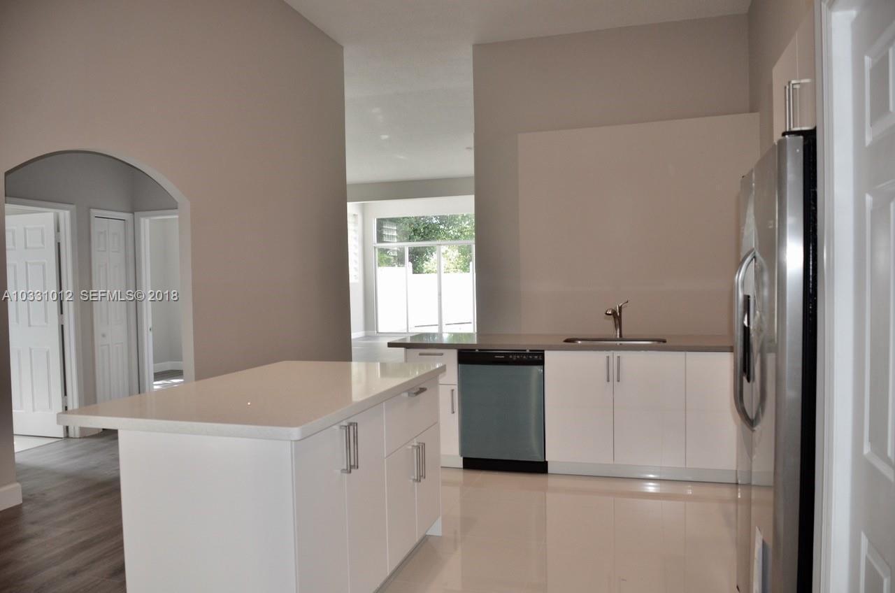 PALM AIRE OAKS COURSE ESTATES - Residential