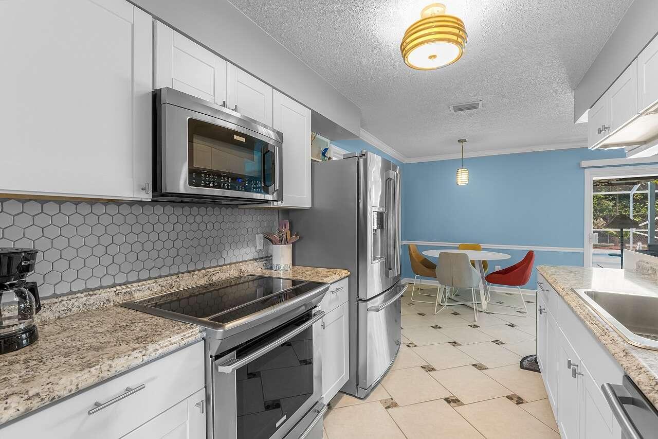 PALM POINT FIRST ADD - Residential