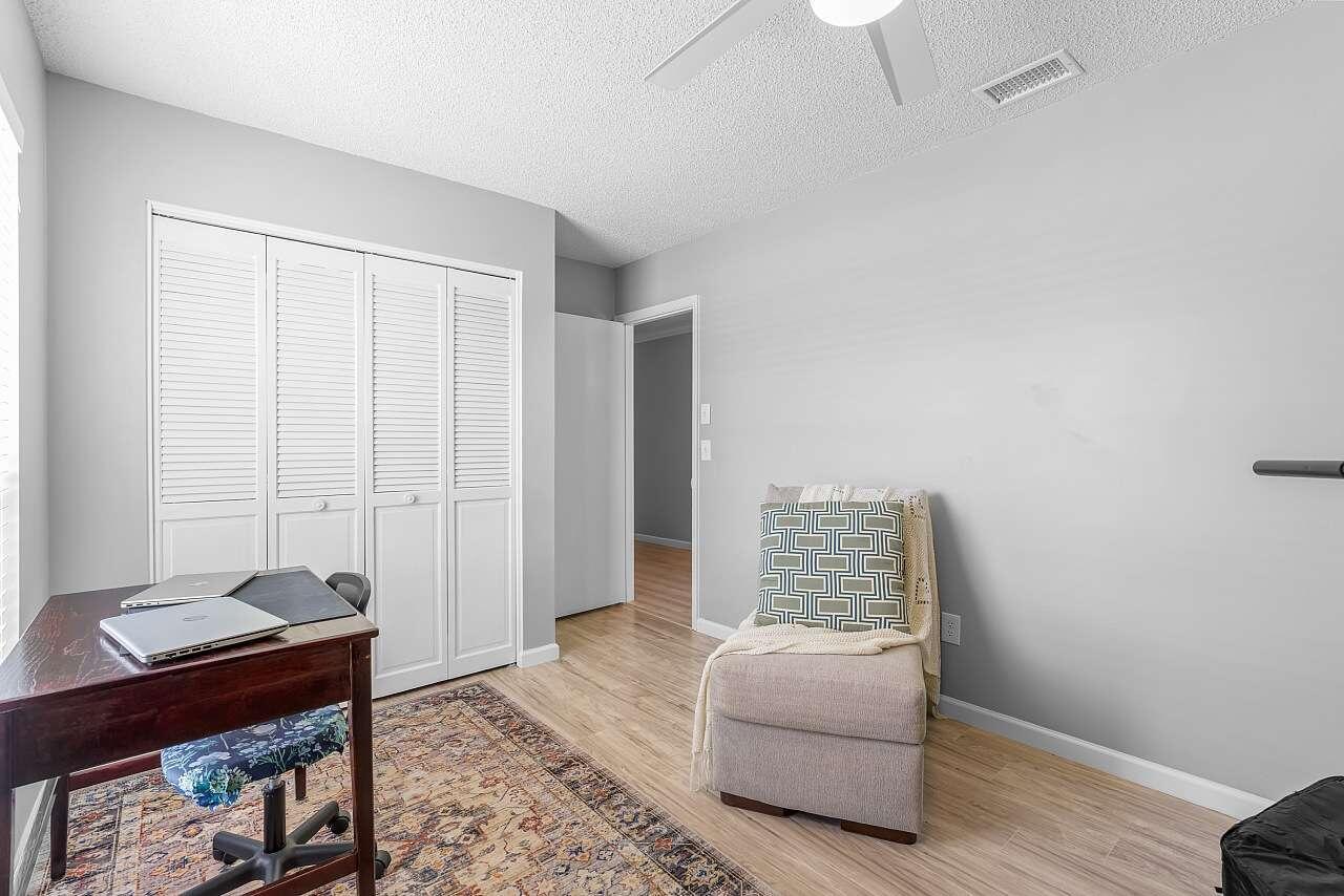 PALM POINT FIRST ADD - Residential