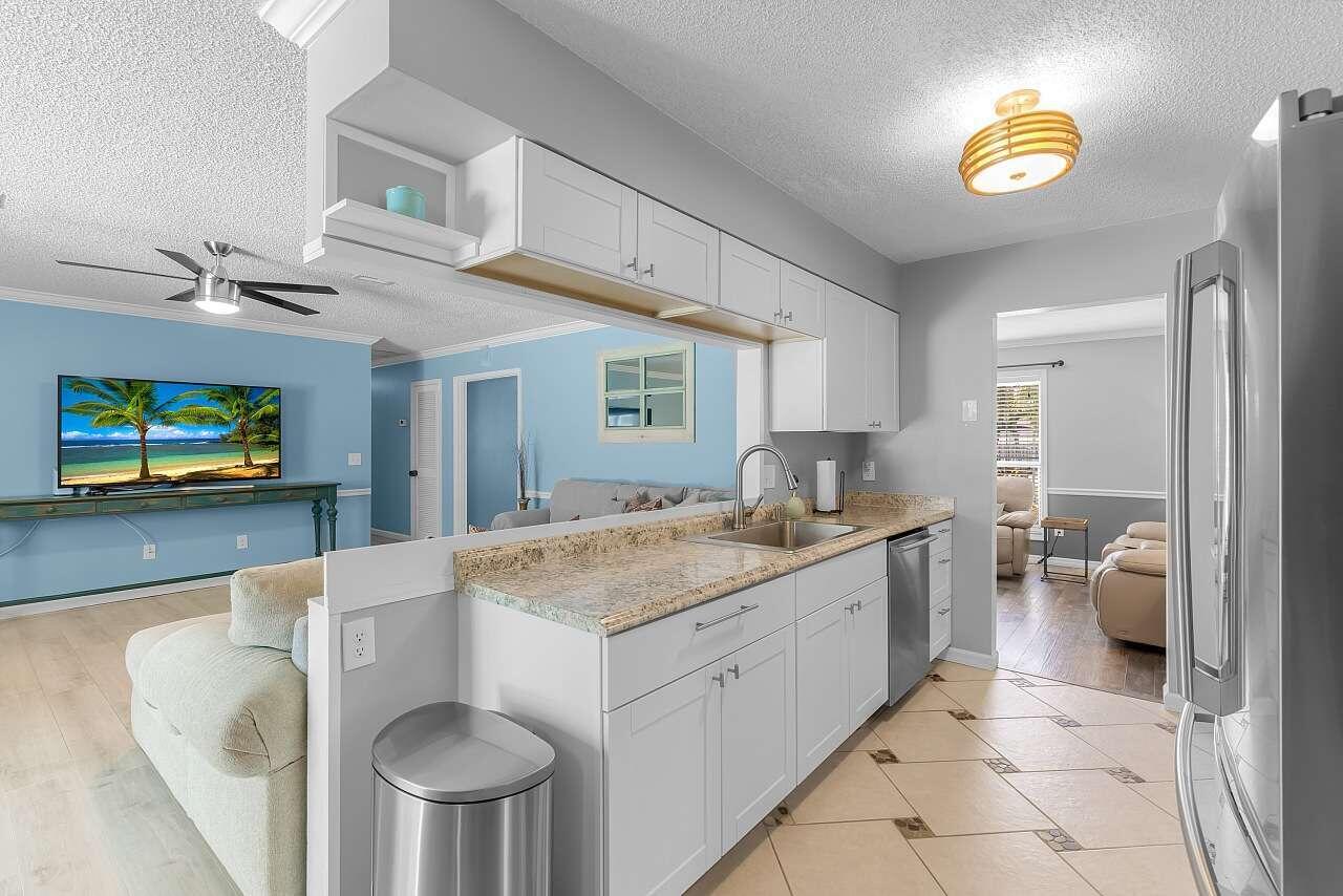 PALM POINT FIRST ADD - Residential
