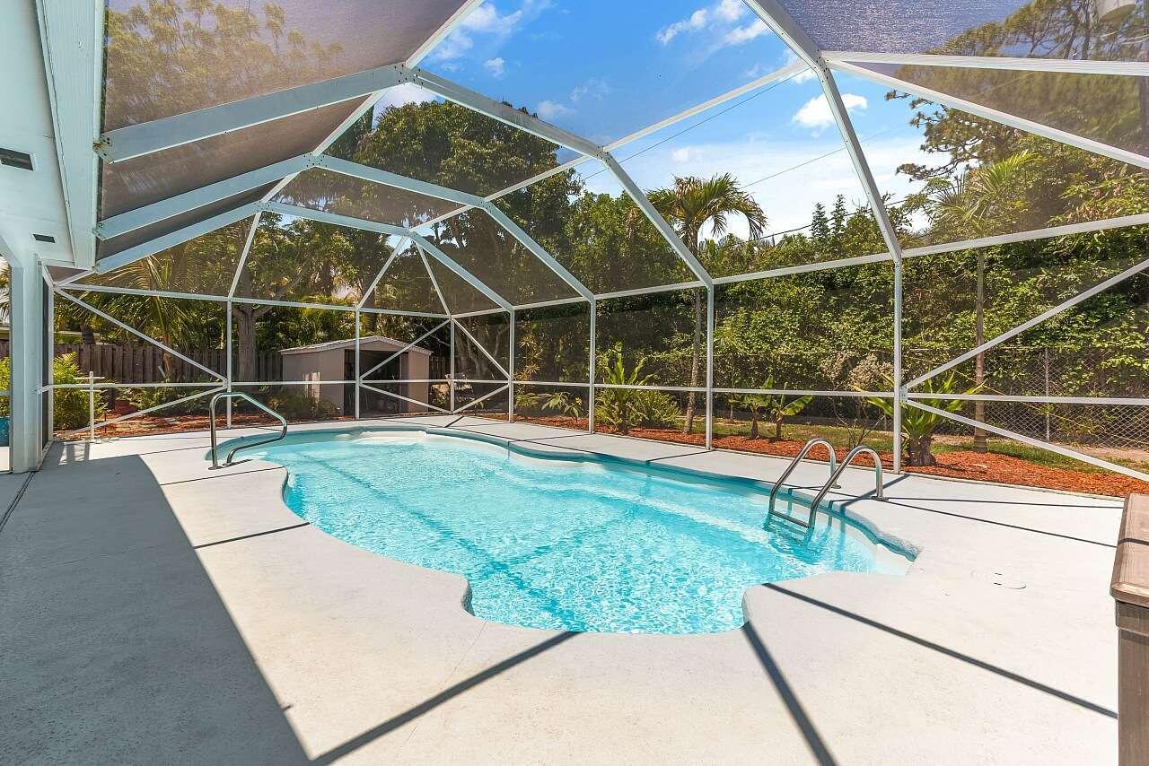 PALM POINT FIRST ADD - Residential