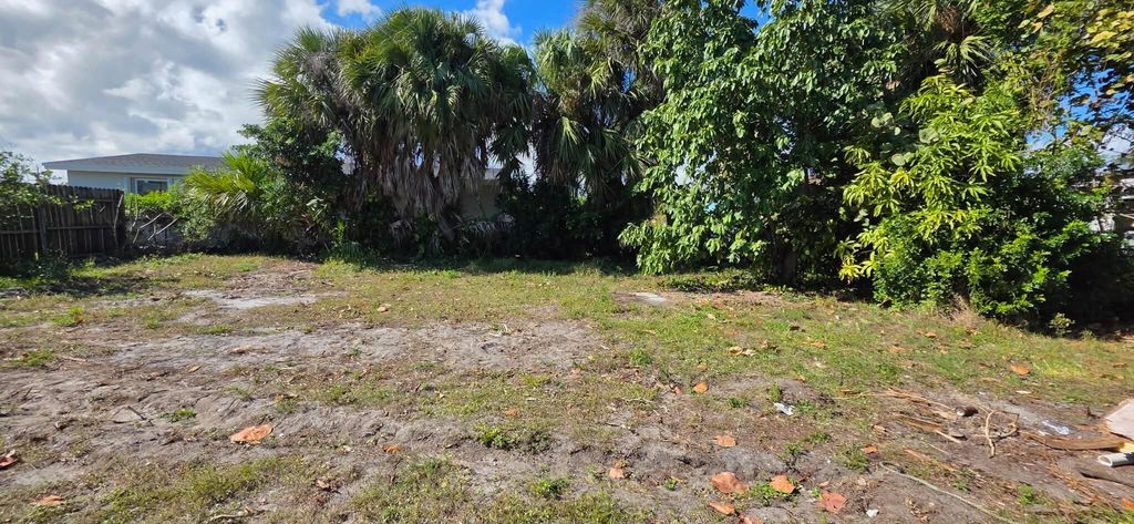 Photo of 6 W 6th Street, Riviera Beach, FL 33404 (MLS # R11159429)