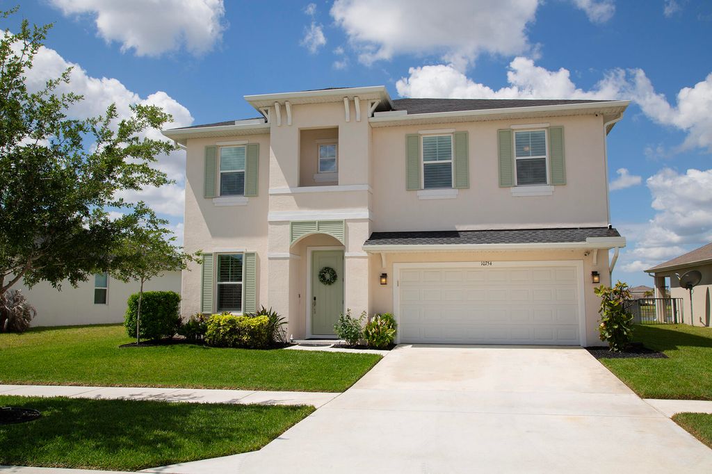Photo of 10754 SW Cremona Way, Port Saint Lucie, FL 34987 (MLS # B26030096)