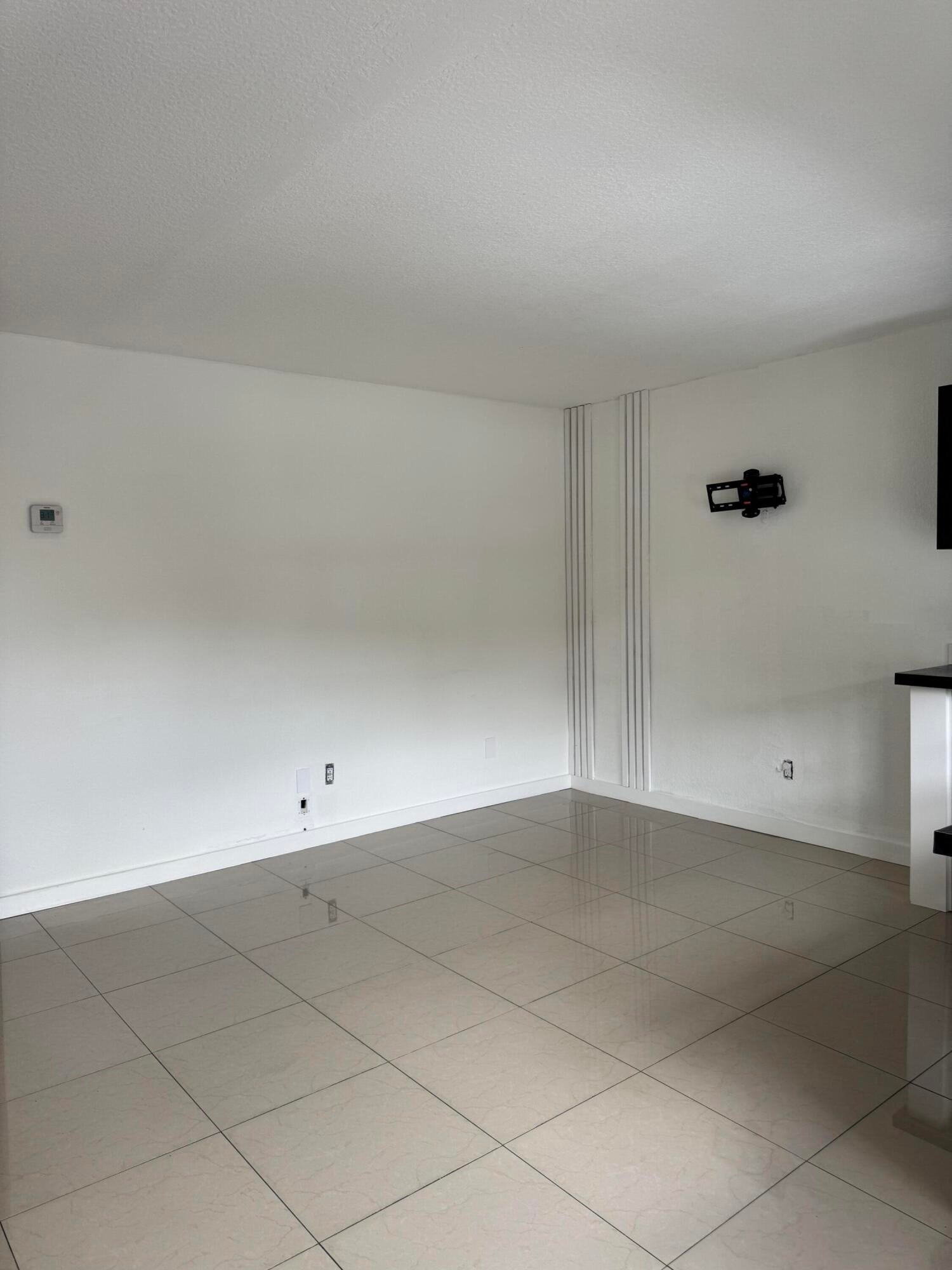 340 NW 19TH Street 200
