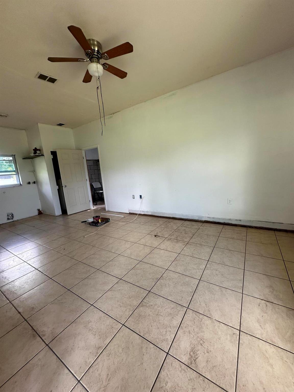 2055 SW Sw 3rd Street