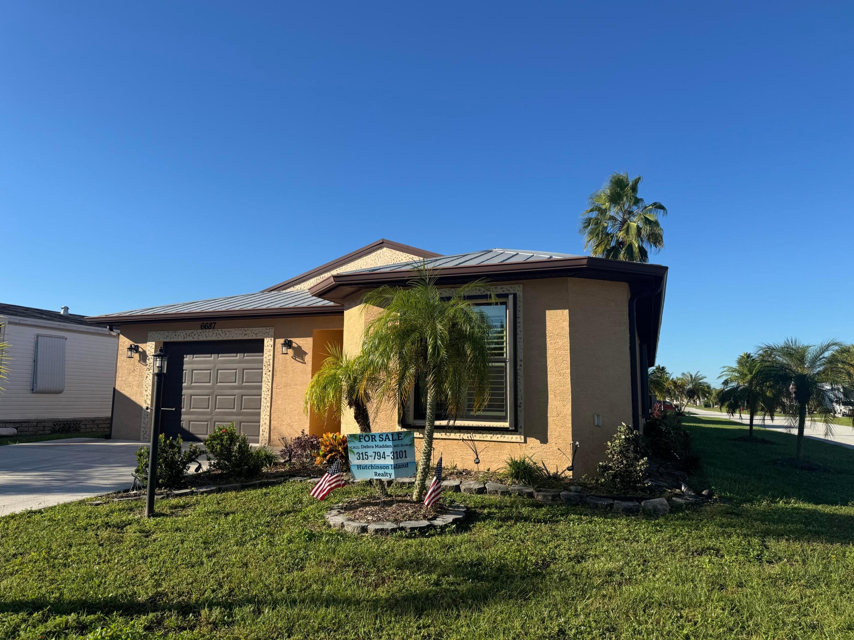6687 LILA Court