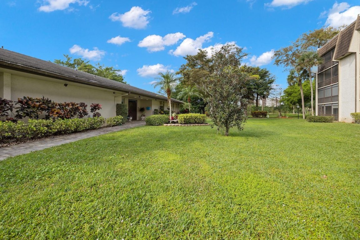 Greens of Inverrary - Residential