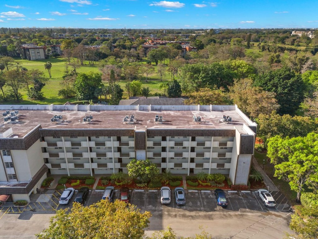 Greens of Inverrary - Residential